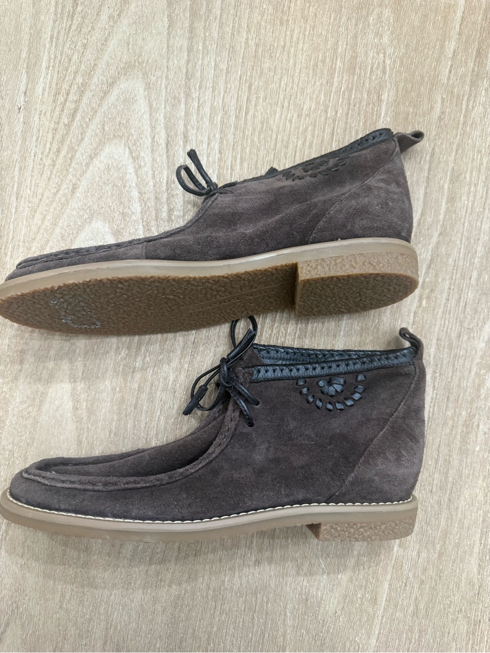 Jack Rogers Brown Suede Moc-Toe Lace-Up Boots 9